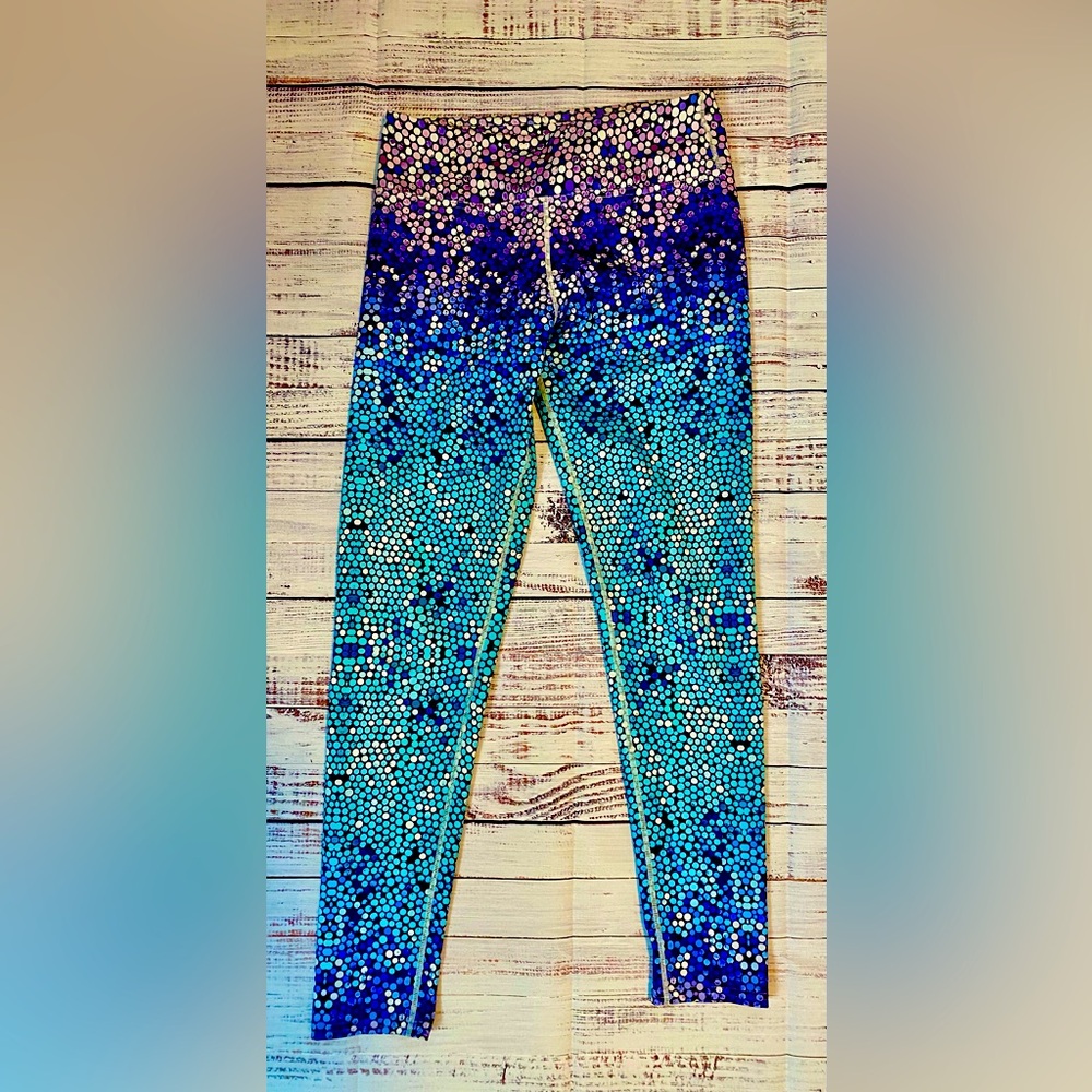 Rare find - Lululemon ombré, teal to purple, leggings.  Size 6.
